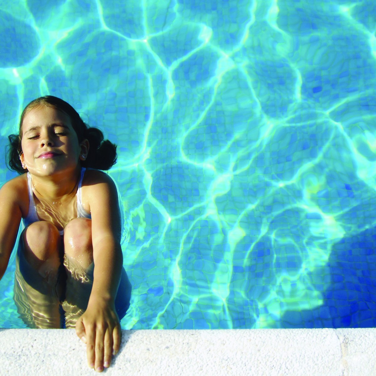 OUVERTURE DE LA PISCINE: TOUT POUR UNE EAU&nbsp;CRISTALLINE!