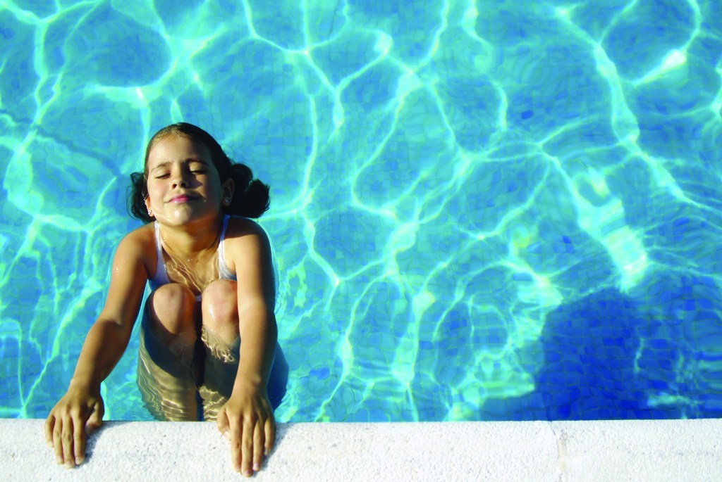 OUVERTURE DE LA PISCINE: TOUT POUR UNE EAU&nbsp;CRISTALLINE!